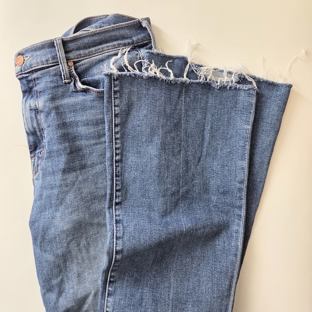 Mother | The Weekender Fray Jeans - Picture 3 of 12